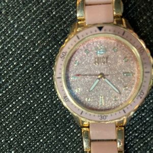 Needs battery replacement